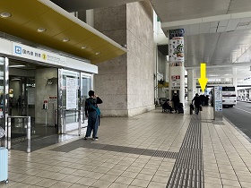 3番出口から左側を望む
